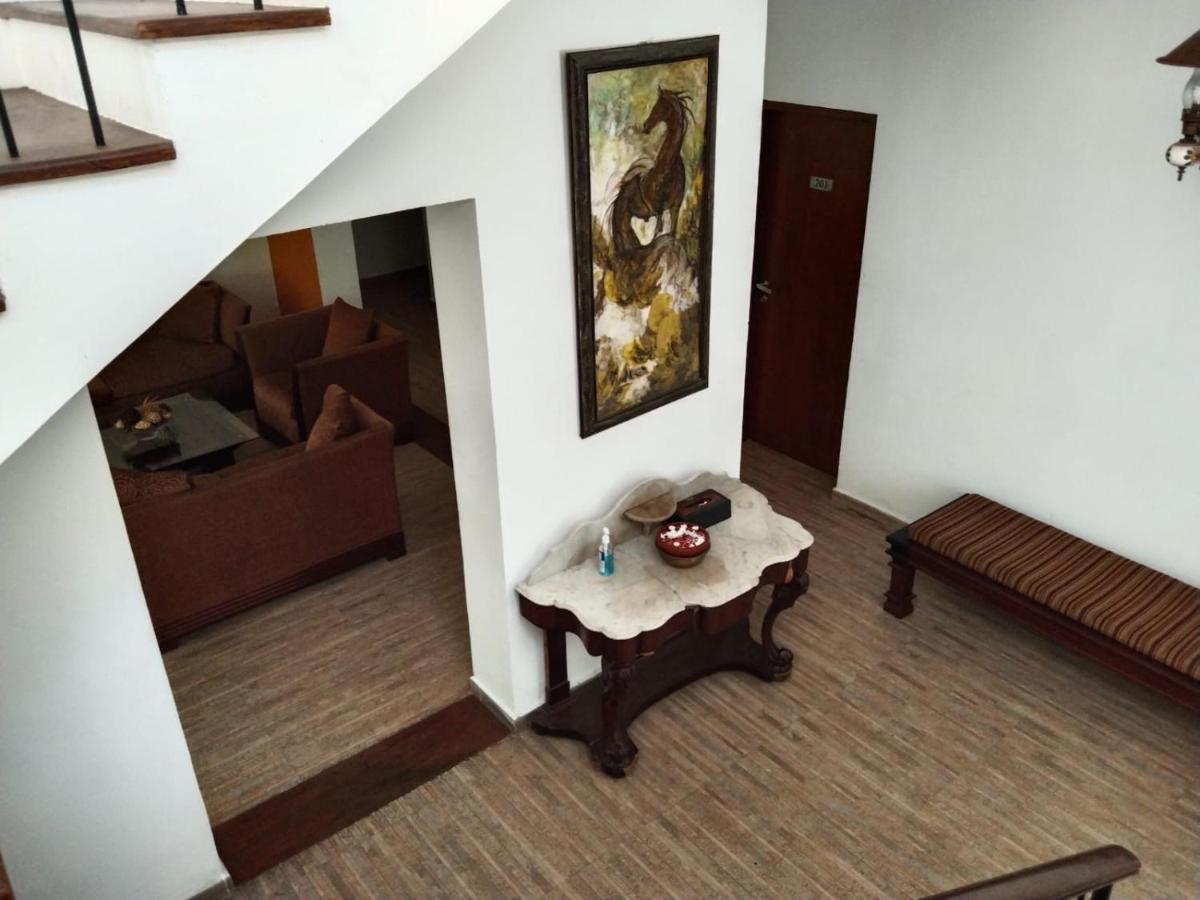 Ellen'S Place Colombo Exterior photo